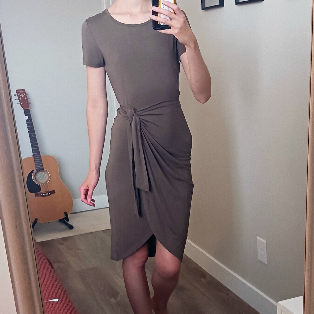 Calvin Klein wrap dress short sleeve